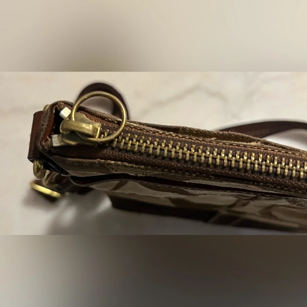 Authentic Coach Tan and Brown Signature Crossbody Bag - Picture 3 of 5